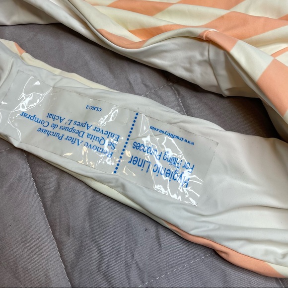 NWT GB Dolls Kill Striped One Piece Size Large - Picture 5 of 6